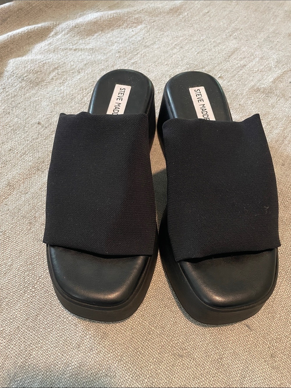Steve Madden Black Wide-Band Slide Mules